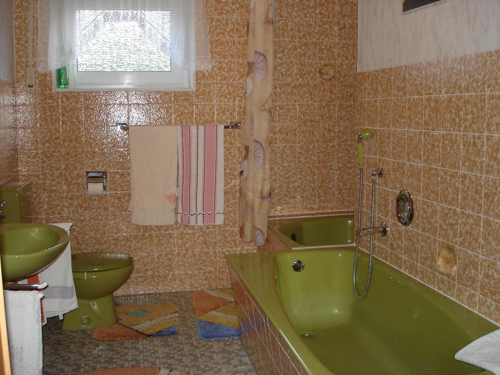 Ferienwohnung Fuelbier Oberzissen エクステリア 写真
