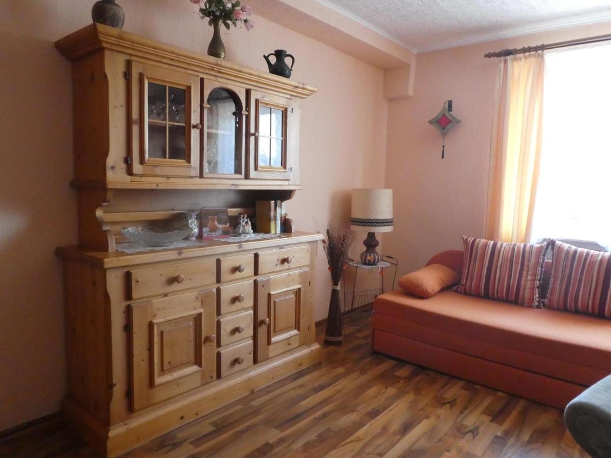 Ferienwohnung Fuelbier Oberzissen エクステリア 写真